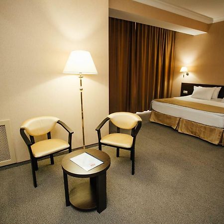 Hotel Aner Astana Extérieur photo