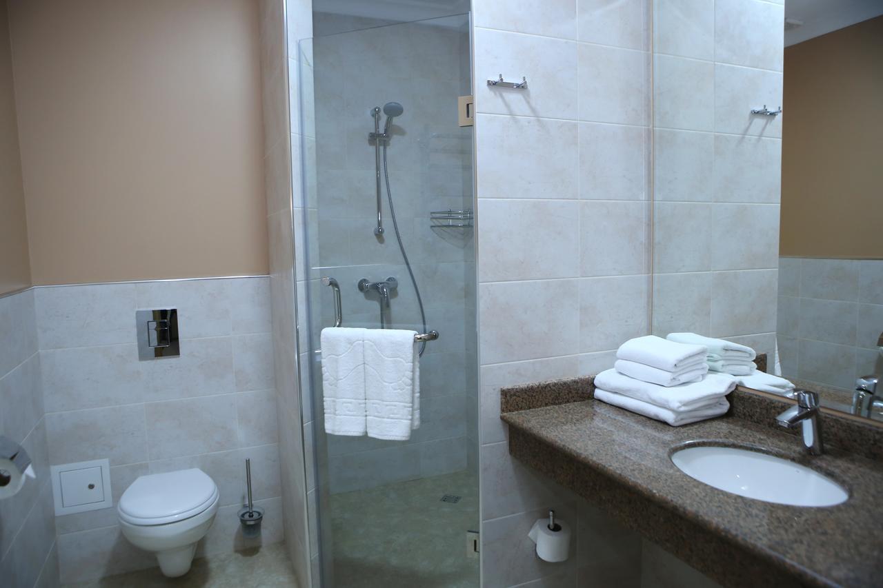 Hotel Aner Astana Extérieur photo