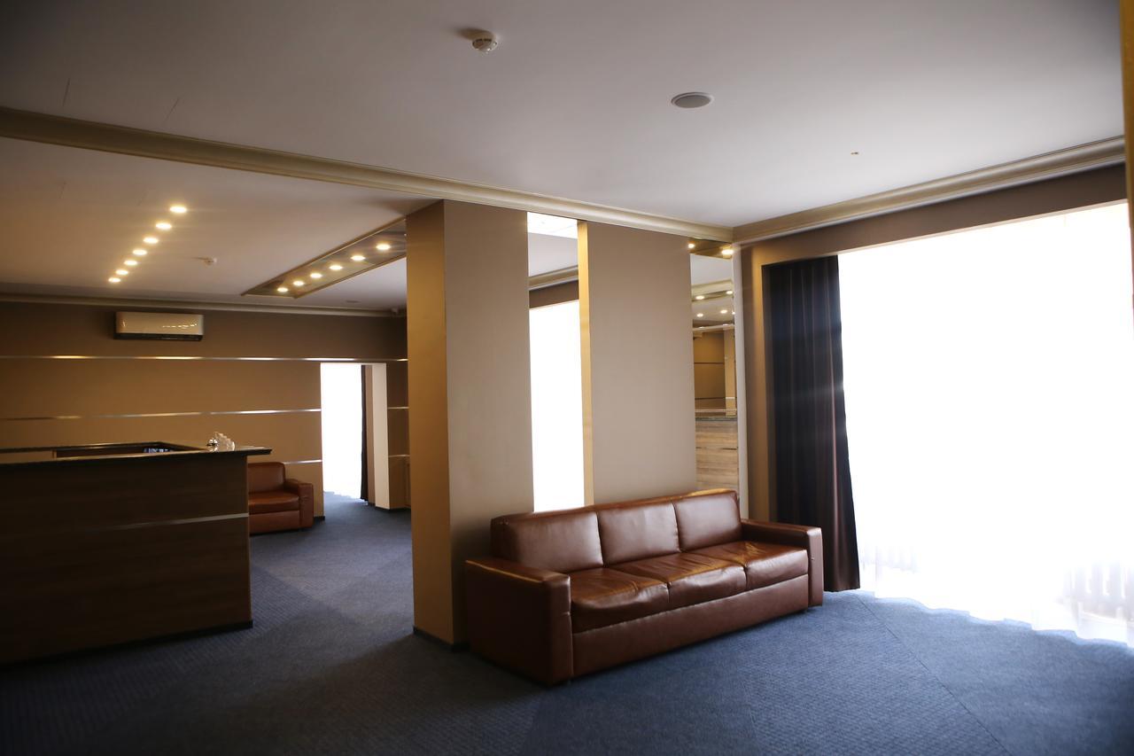 Hotel Aner Astana Extérieur photo